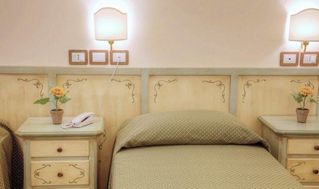 Villa Santa Margherita - B&B Кортона Екстериор снимка